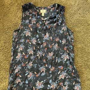 Sleeveless floral top